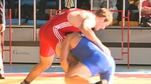 Cei mai buni sportivi au lipsit de la prima ediţie a Campionatului Chişinăului de lupte libere  