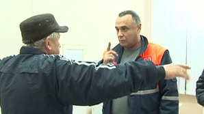 "Nopţi albe" la Ialoveni şi Chişinău: Unii şoferi au recunoscut că au urcat beţi la volan, alţii s-au contrazis cu poliţiştii