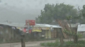 Taifunul Bopha face ravagii: 200.000 de oameni au fost nevoiţi să-şi părăsească locuinţele 