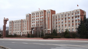 "Şevciuk luptă cu opozanţii mai dur decât Smirnov" 