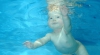 Imagini spectaculoase cu bebeluşi care înoată FOTO