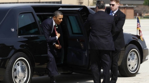 SECRETELE din limuzina lui Barack Obama. Cadillac-ul prezidenţial cu protecţie şi arme, ca în filmele cu James Bond