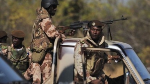 Cinci membri ai grupării islamiste care a luat ostatici în Algeria au fost arestaţi 