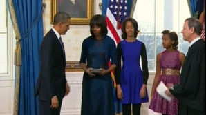 Barack Obama a depus jurământul în cadrul unei ceremonii private VIDEO
