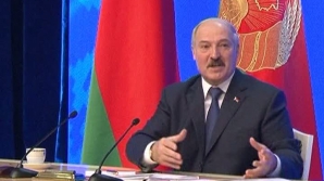 Ultimul dictator din Europa, Aleksandr Lukaşenko, nu ştie dacă va candida la alegerile prezidenţiale din 2015 