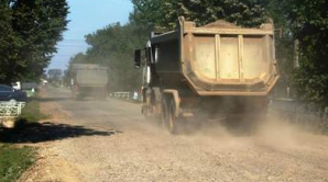 Şoferii maşinilor de mare tonaj vor fi sancţionaţi mai dur, dacă vor supraîncărca autovehiculele