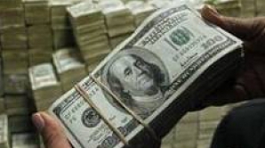 Revista Presei: Zeci de milioane de dolari părăsesc ilegal Rusia