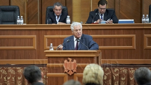 PLDM şi PCRM, vot comun pentru organizarea, vineri, a şedinţei Parlamentului