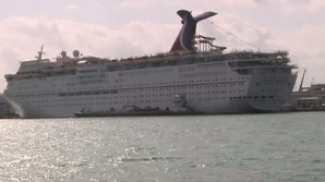 Un INCENDIU a izbucnit pe o navă cu patru mii de oameni la bord