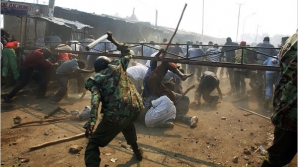Alegeri sângeroase în Kenya: Cel puţin nouă oameni au fost ucişi în câteva oraşe