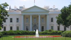 Politicienii americani au la dispoziţie ore numărate pentru a evita criza fiscală 