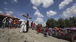 Vinerea Patimilor, marcată de catolicii moldoveni. Ce înseamnă această zi pentru credincioşi