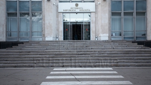 "Societatea civilă trebuie să exercite presiuni asupra factorilor politici pentru numirea unui nou premier" 