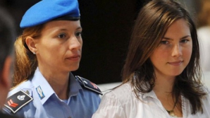 Cazul studentei Amanda Knox, condamnată pentru uciderea colegei sale de apartament, va fi rejudecat