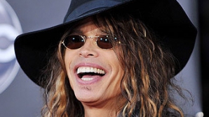 Solistul trupei Aerosmith împlineşte, astăzi, 65 de ani 