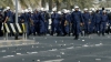 (VIDEO) Proteste de amploare în Bahrain. Manifestanţii se luptă cu poliţia în ajunul Marelui Premiu de Formula 1