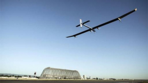 (VIDEO) Avionul care nu consumă niciun pic de combustibil a zburat deasupra oraşului San Francisco