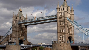 Marea Britanie evită recesiunea. Economia a înregistrat o creştere de 0,3 la sută