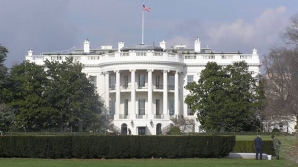 Fum la Casa Albă. Mai multe persoane au fost evacuate