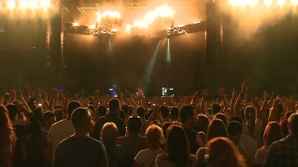 Show incendiar la Bucureşti. Depeche Mode a făcut spectacol în faţa a peste 40.000 de fani (VIDEO)