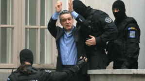 Gigi Becali, dus la puşcărie. Va sta trei ani după gratii 
