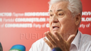 Voronin vrea alegeri anticipate: Trebuie să curăţăm spaţiul politic