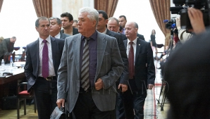 PCRM a părăsit şedinţa Parlamentului: "Aţi decis să faceţi integrarea europeană prin fund" VIDEO