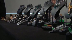 Cel mai mare diamant în formă de lacrimă, scos la licitaţie. VEZI cât valorează nestemata