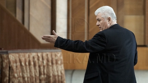 PLDM vrea să abroge restricţiile votate cu PCRM pe 3 mai, privind votul studenţilor. Voronin nu-i mai susţine: Nu divizaţi alegătorii! 