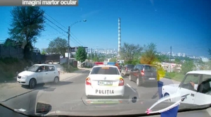 Un automobil al MAI, surprins pe contrasens VIDEO