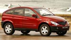 TOP 10: Cele mai urâte maşini de serie din ultimii 20 de ani 