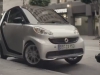 Smart ironizează SUV-urile cu o reclamă îndrăzneaţă VIDEO
