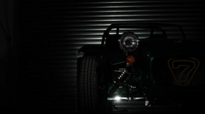 Caterham pregăteşte o versiune mai ieftină a lui Seven