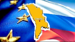 Numărul moldovenilor care vor integrarea ţării în UE, egal cu cel al cetăţenilor care îşi doresc apropierea de Federaţia Rusă