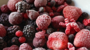 Fructe congelate, contaminate cu virusul hepatitei A, importate din Polonia, România şi Bulgaria, retrase de pe piaţa italiană