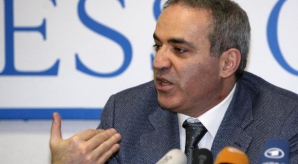 Fostul campion mondial la şah Garry Kasparov nu va reveni în Rusia