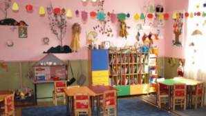 Copiii de la o grădiniţă din Capitală, care au fost internaţi săptămâna trecută, s-au intoxicat cu dulciuri aduse de un părinte