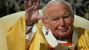  Papa Ioan Paul al II-lea, aproape sanctificat