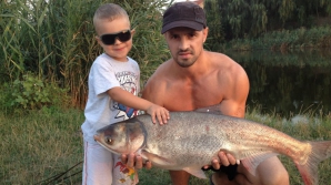 Pavel Stratan îşi scoate fiul la rampă! Micul Cezar a înregistrat o piesă care va isteriza întreaga lume