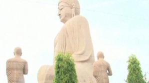 Unul dintre cele mai vechi temple budiste din India, atacat de terorişti! Cel puţin nouă BOMBE au fost detonate 