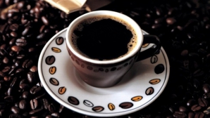 Cafeaua reduce riscul de sinucidere cu 50 la sută, potrivit unui studiu