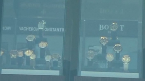 Un nou jaf la Cannes. Doi hoţi înarmaţi au sustras mai multe ceasuri de lux dintr-un butic