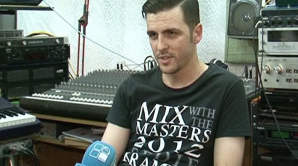 Producătorul de muzică autohton Elias Tadevs vrea să-şi încerce norocul în calitate de interpret: Sting e mentorul meu muzical 