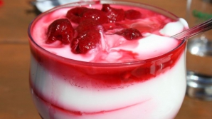 Lapte praf, emulgatori sau chiar şi... extract de gândaci - eventuale adausuri în conţinutul iaurturilor