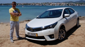 (VIDEO) Premieră la AutoStrada: Noua Toyota Corolla, testată pe o insulă exotică