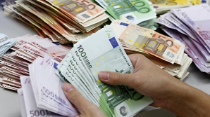 BERD acordă 300 de mii de euro pentru finanţarea Consiliului Economic