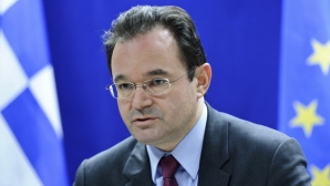 Fostul ministru de Finanţe al Greciei va fi adus în faţa instanţei. Este acuzat de două infracţiuni