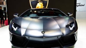 Ar putea fura cu uşurinţă peste un milion de maşini de lux, datorită "invenţiei" sale