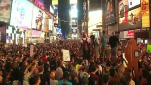 Manifestaţii în SUA: Oamenii sunt nemulţumiţi că un bărbat a fost achitat, după ce a omorât un tânăr de culoare