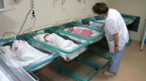 A adus pe lume un bebeluş uriaş.  Are peste 6 kilograme şi a fost născut pe cale naturală (FOTO)